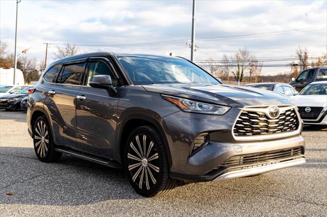 used 2020 Toyota Highlander car, priced at $26,500