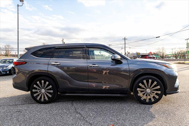 used 2020 Toyota Highlander car, priced at $26,500