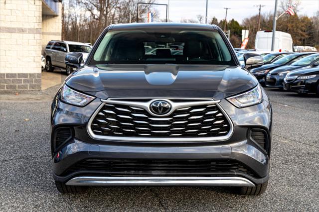 used 2020 Toyota Highlander car, priced at $26,500