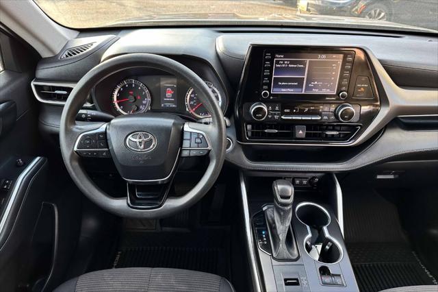 used 2020 Toyota Highlander car, priced at $26,500