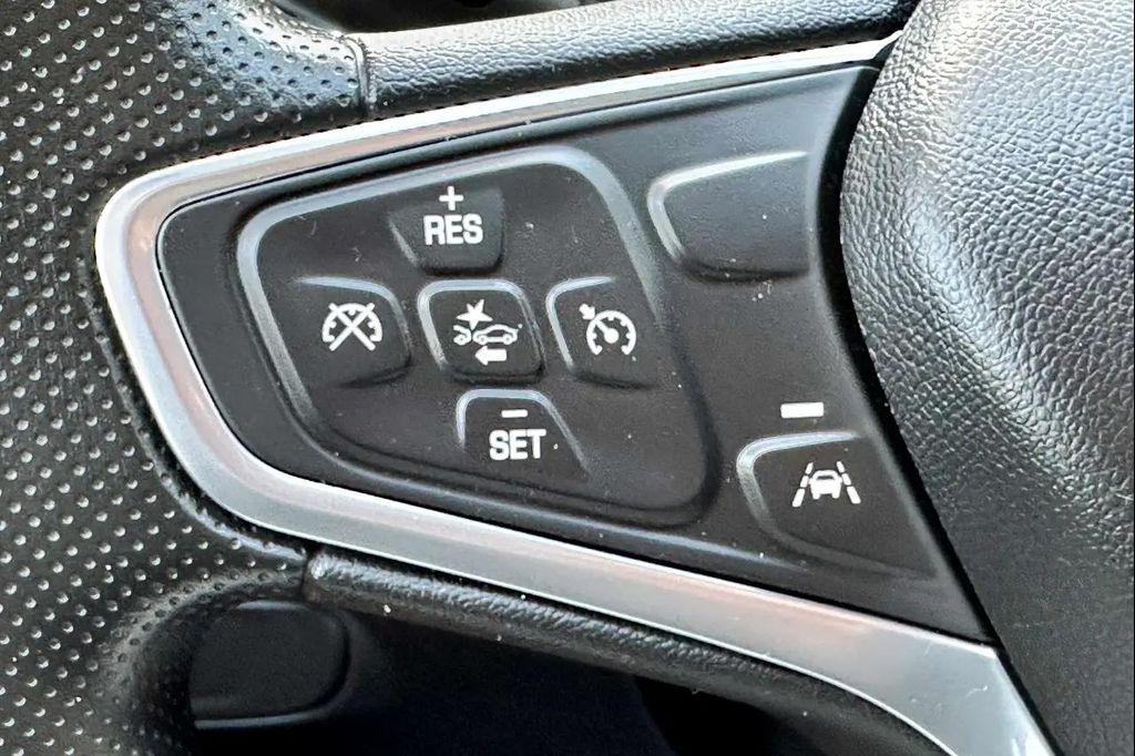 used 2023 Chevrolet Equinox car, priced at $20,500
