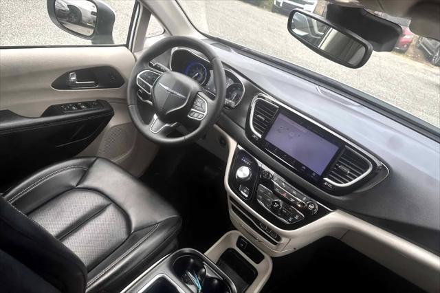 used 2023 Chrysler Pacifica car, priced at $24,500