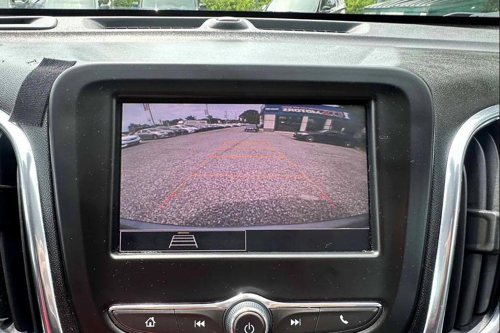 used 2023 Chevrolet Equinox car, priced at $19,300