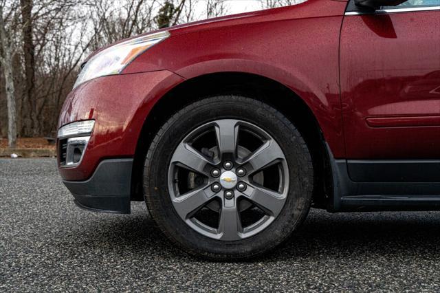 used 2017 Chevrolet Traverse car, priced at $15,900