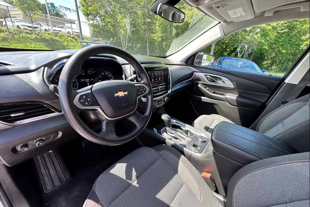 used 2020 Chevrolet Traverse car, priced at $15,500