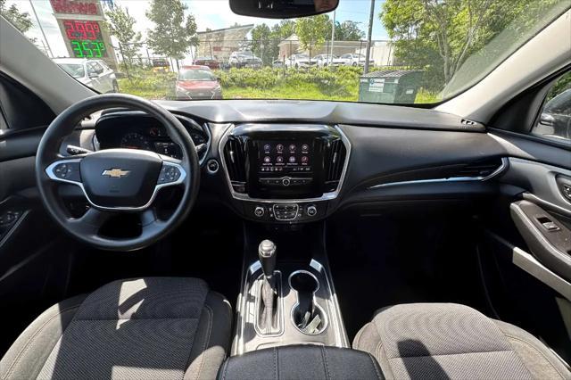 used 2020 Chevrolet Traverse car, priced at $15,500