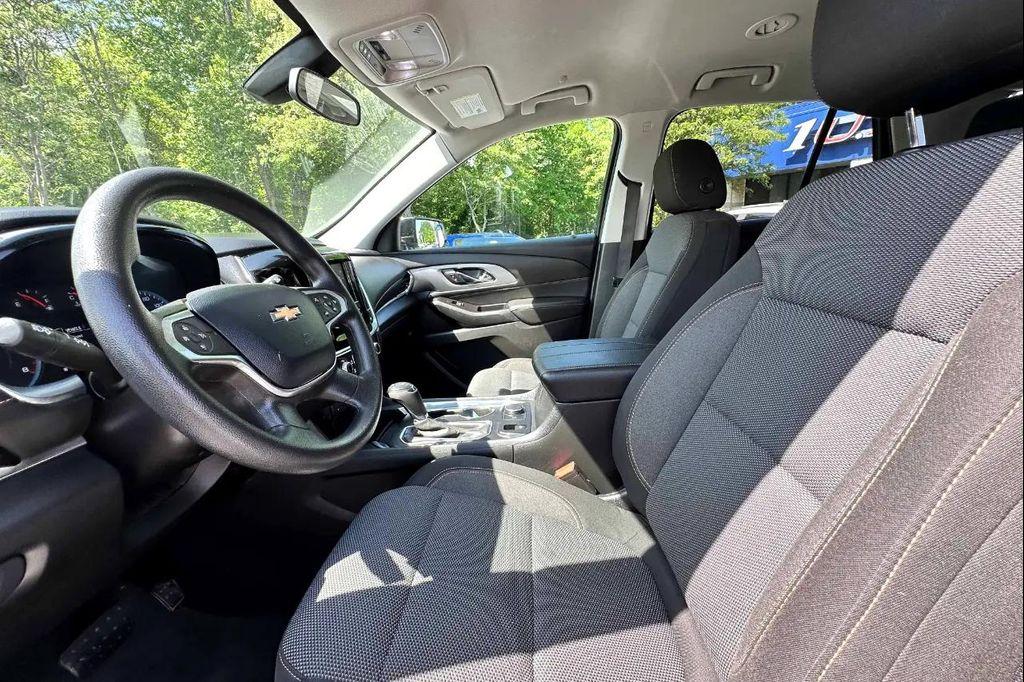 used 2020 Chevrolet Traverse car, priced at $15,500