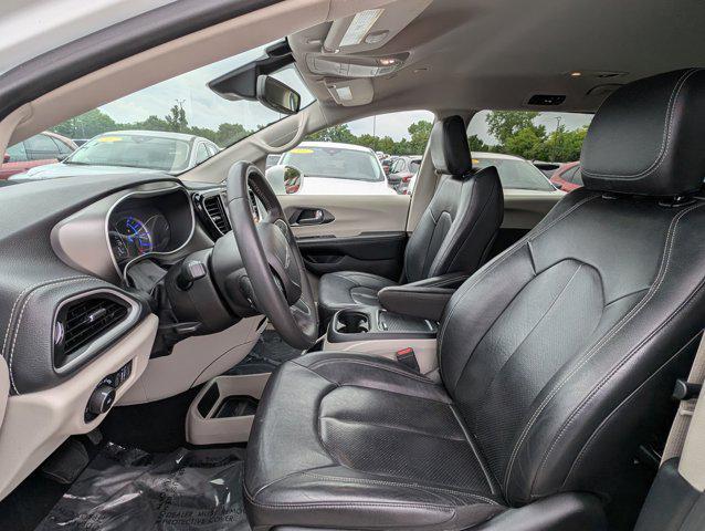 used 2022 Chrysler Pacifica Hybrid car, priced at $27,000