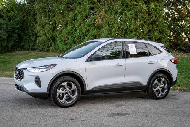 new 2025 Ford Escape car, priced at $26,000