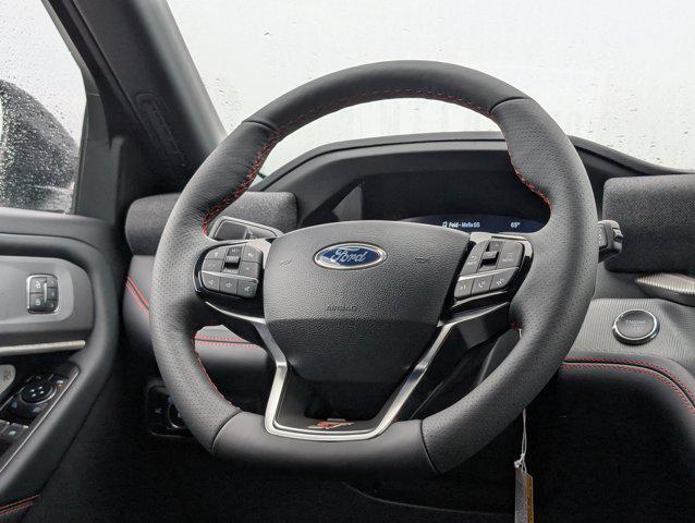 new 2025 Ford Explorer car, priced at $55,174