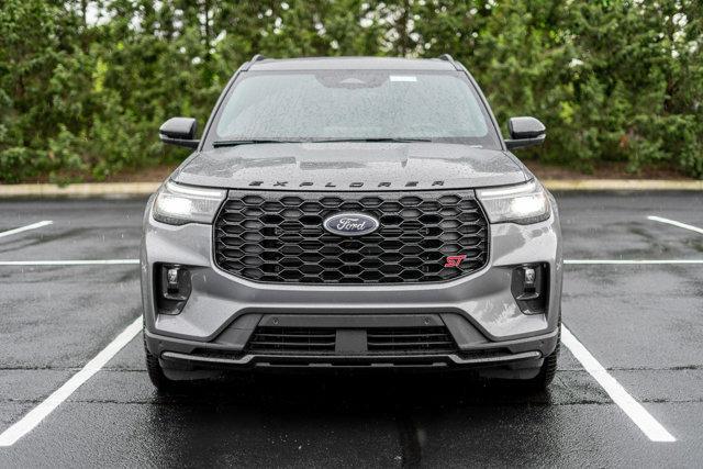new 2025 Ford Explorer car, priced at $55,174