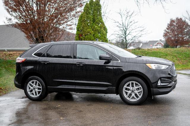 used 2024 Ford Edge car, priced at $27,000