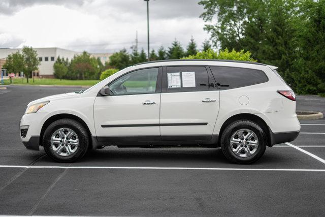 used 2014 Chevrolet Traverse car, priced at $7,000