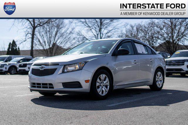 used 2014 Chevrolet Cruze car, priced at $6,500