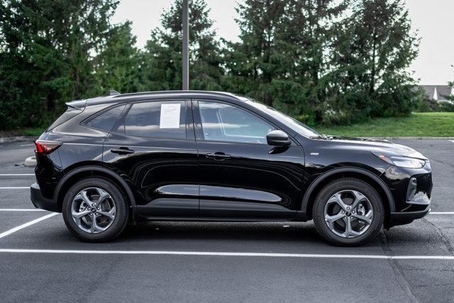 new 2025 Ford Escape car, priced at $25,000