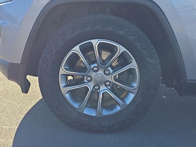 used 2015 Jeep Grand Cherokee car, priced at $12,000