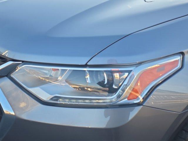 used 2021 Chevrolet Traverse car, priced at $17,805