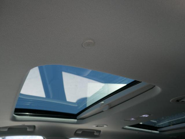 used 2021 Chevrolet Traverse car, priced at $32,996