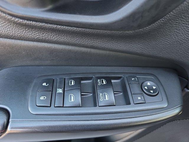 used 2019 Jeep Cherokee car, priced at $16,221