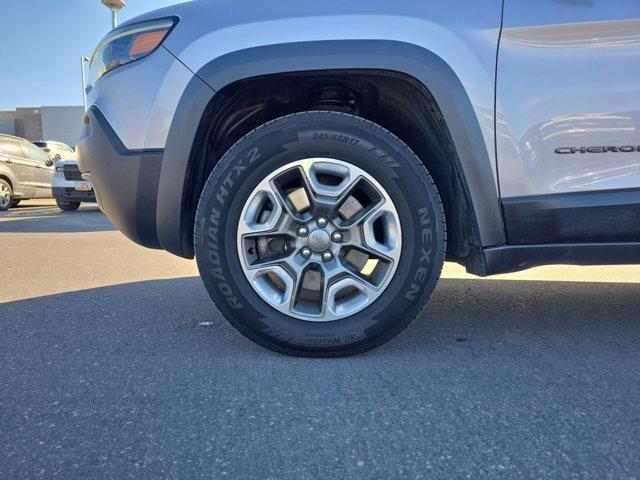 used 2019 Jeep Cherokee car, priced at $16,221