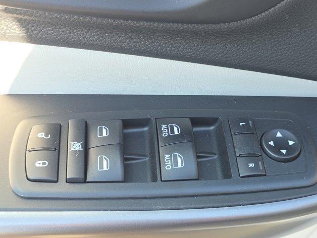 used 2019 Jeep Cherokee car, priced at $22,046