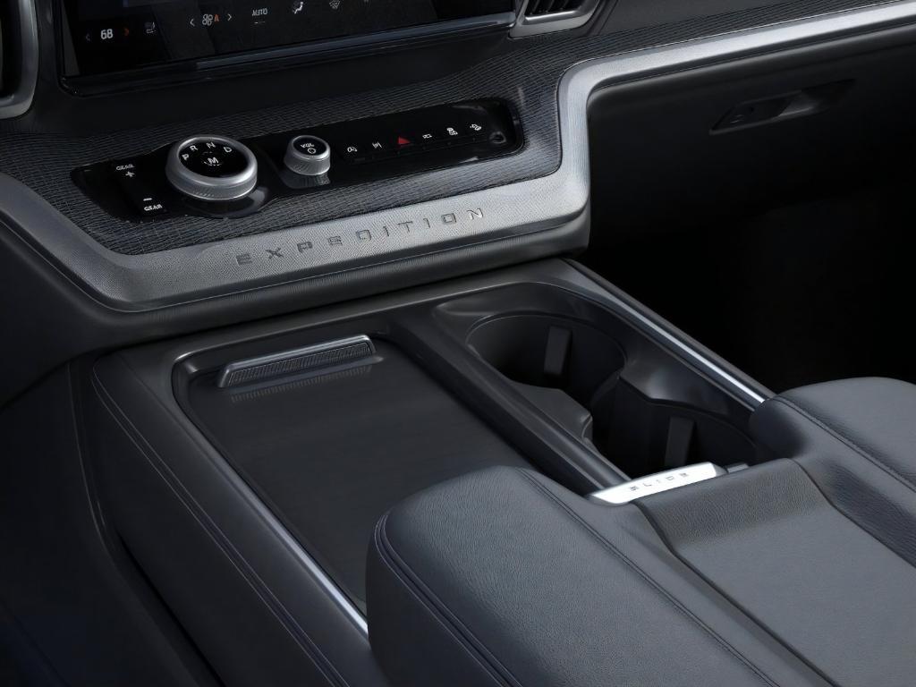 new 2025 Ford Expedition car, priced at $77,597