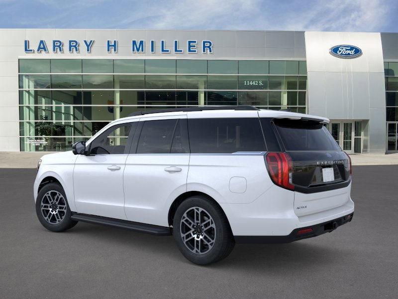 new 2025 Ford Expedition car, priced at $70,194