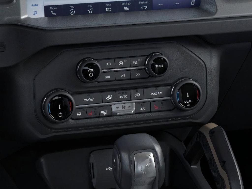 new 2025 Ford Bronco car, priced at $65,114