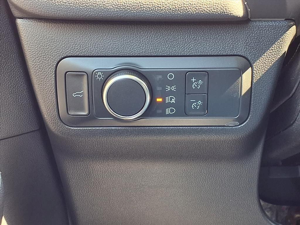 used 2022 Ford Escape car, priced at $19,998