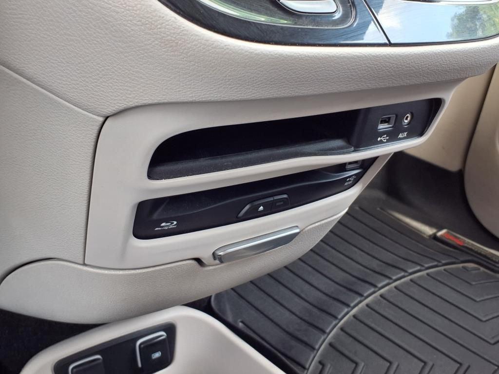 used 2018 Chrysler Pacifica car, priced at $12,488