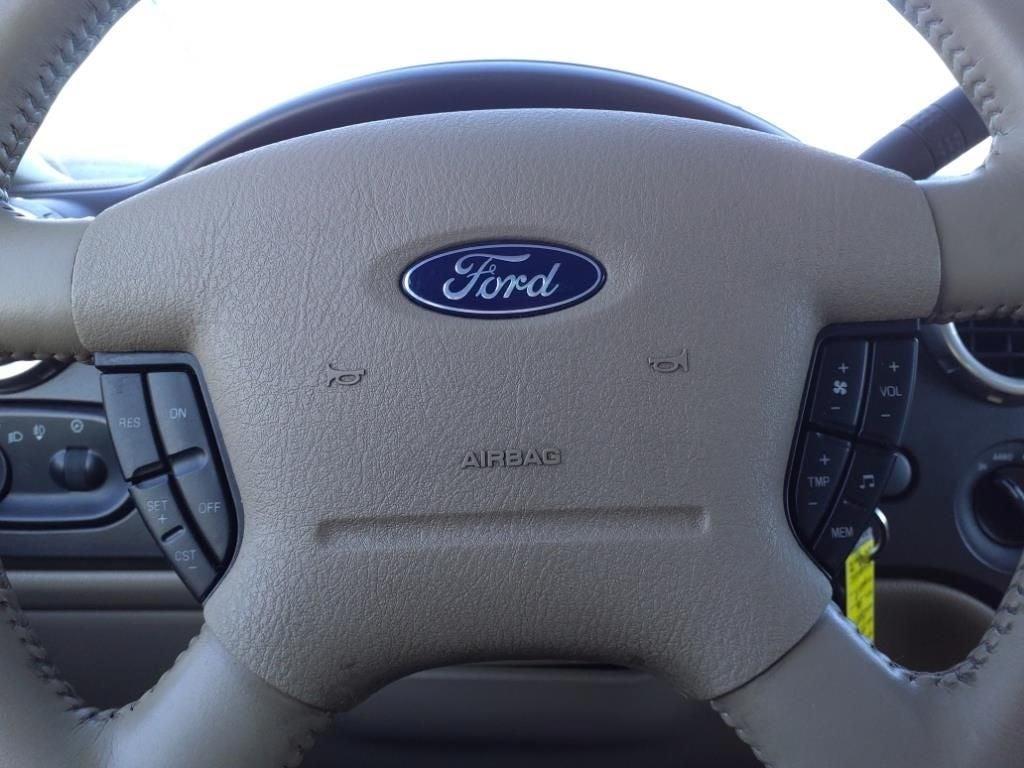 used 2003 Ford Expedition car, priced at $3,998