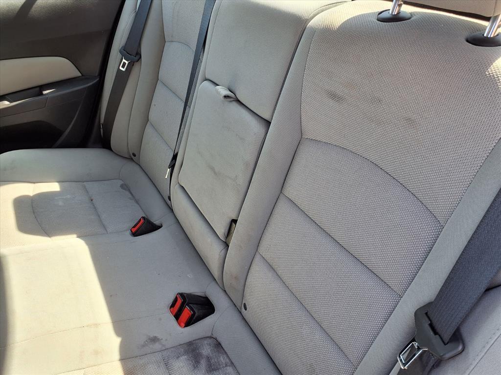 used 2015 Chevrolet Cruze car, priced at $2,999