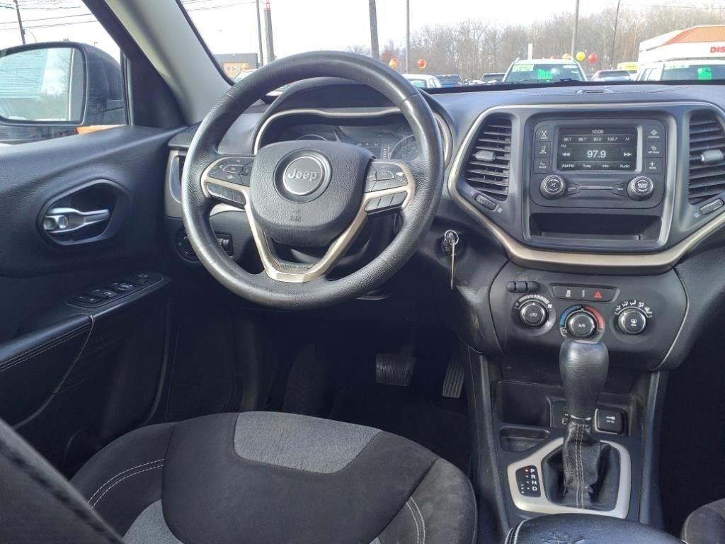 used 2015 Jeep Cherokee car, priced at $5,288