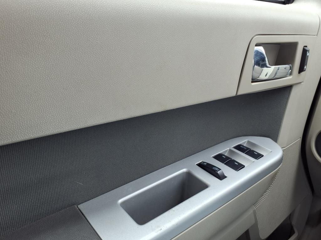 used 2010 Mercury Mariner car, priced at $4,999