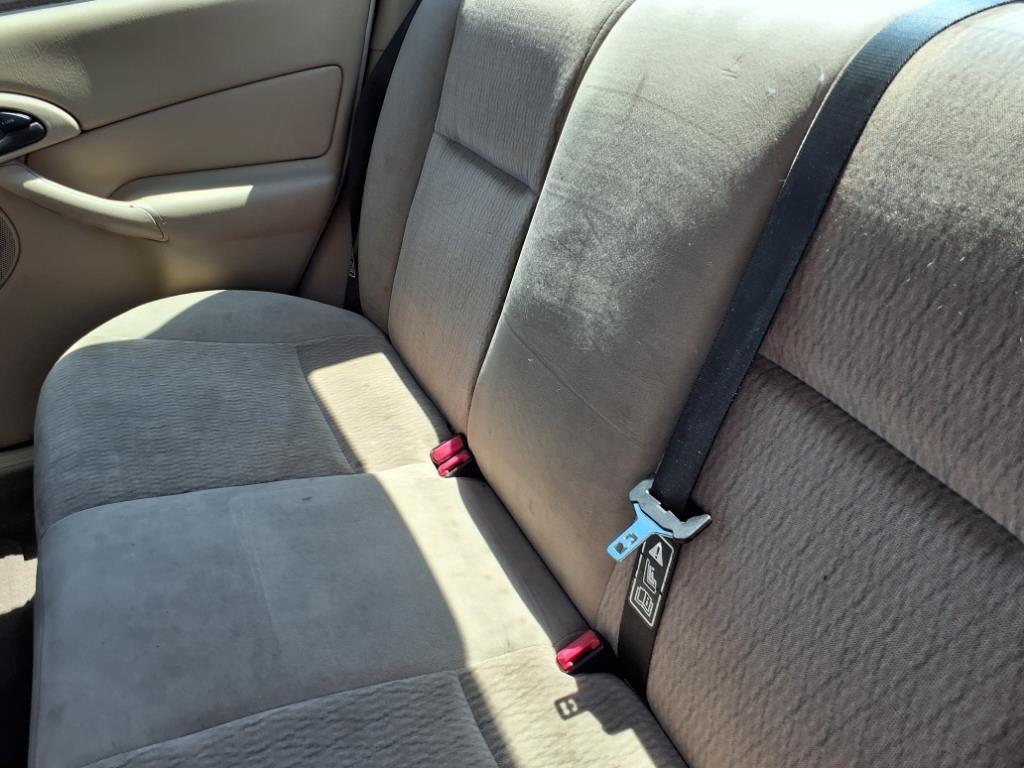 used 2000 Ford Focus car, priced at $3,995
