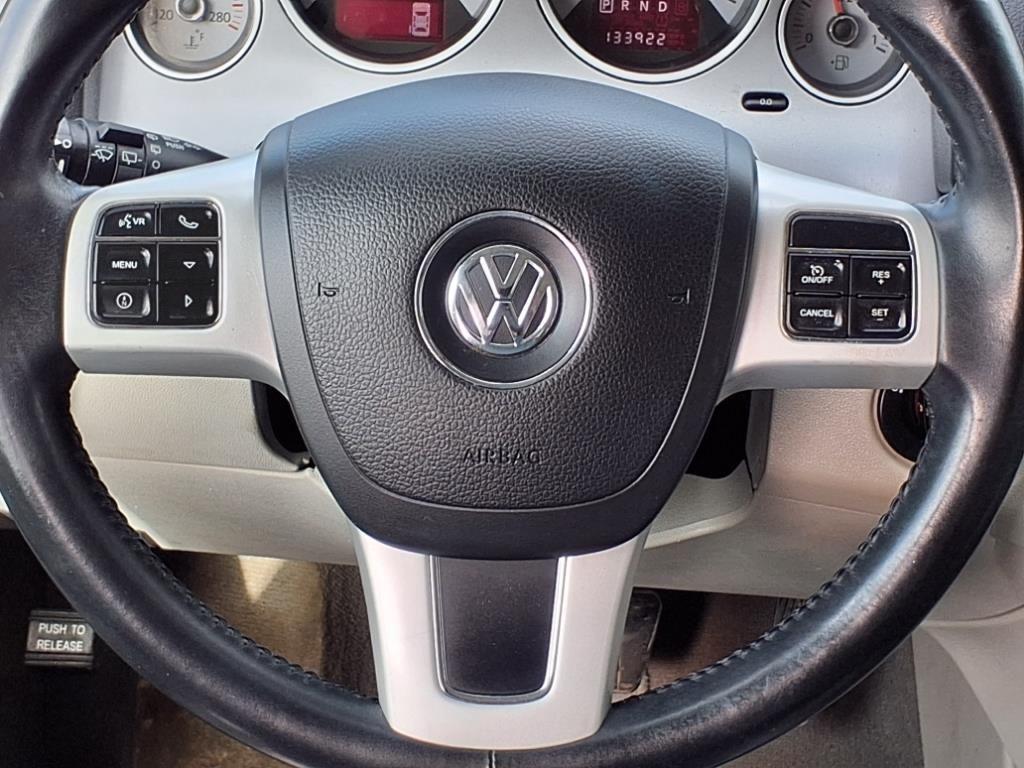 used 2014 Volkswagen Routan car, priced at $6,995