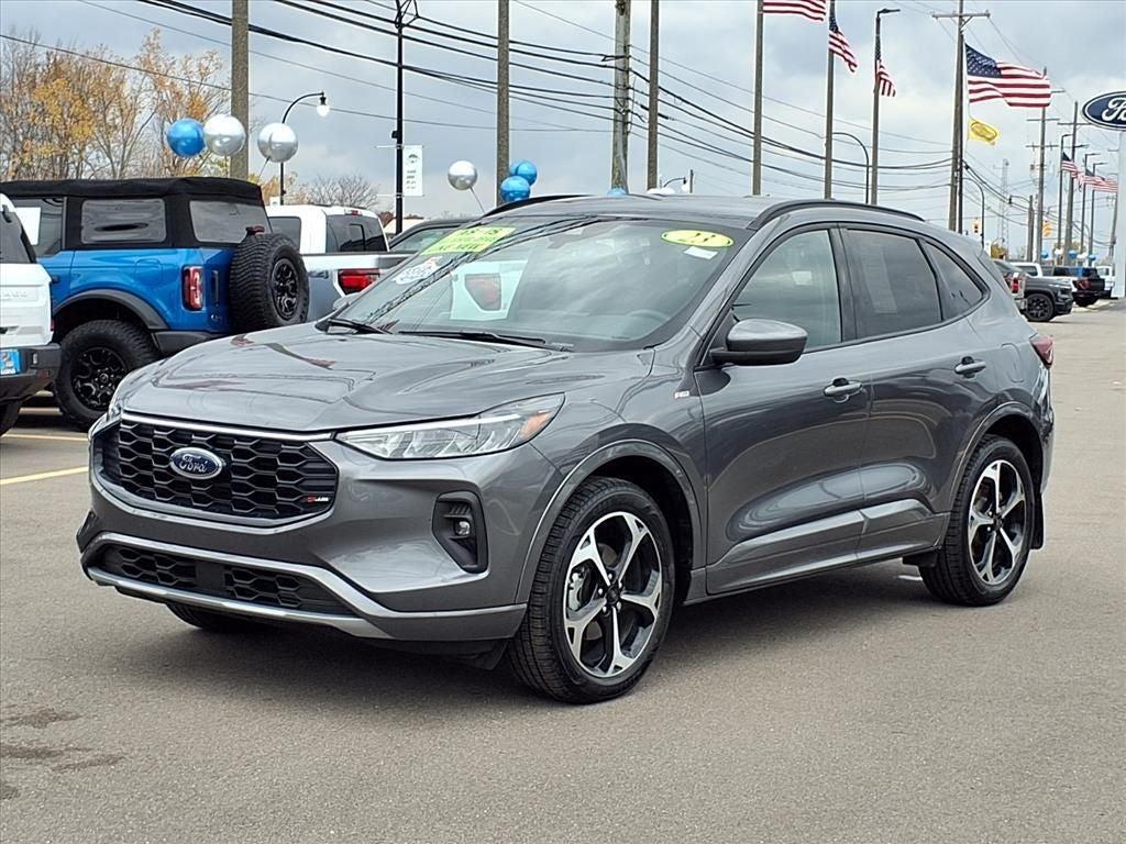 used 2023 Ford Escape car, priced at $25,998