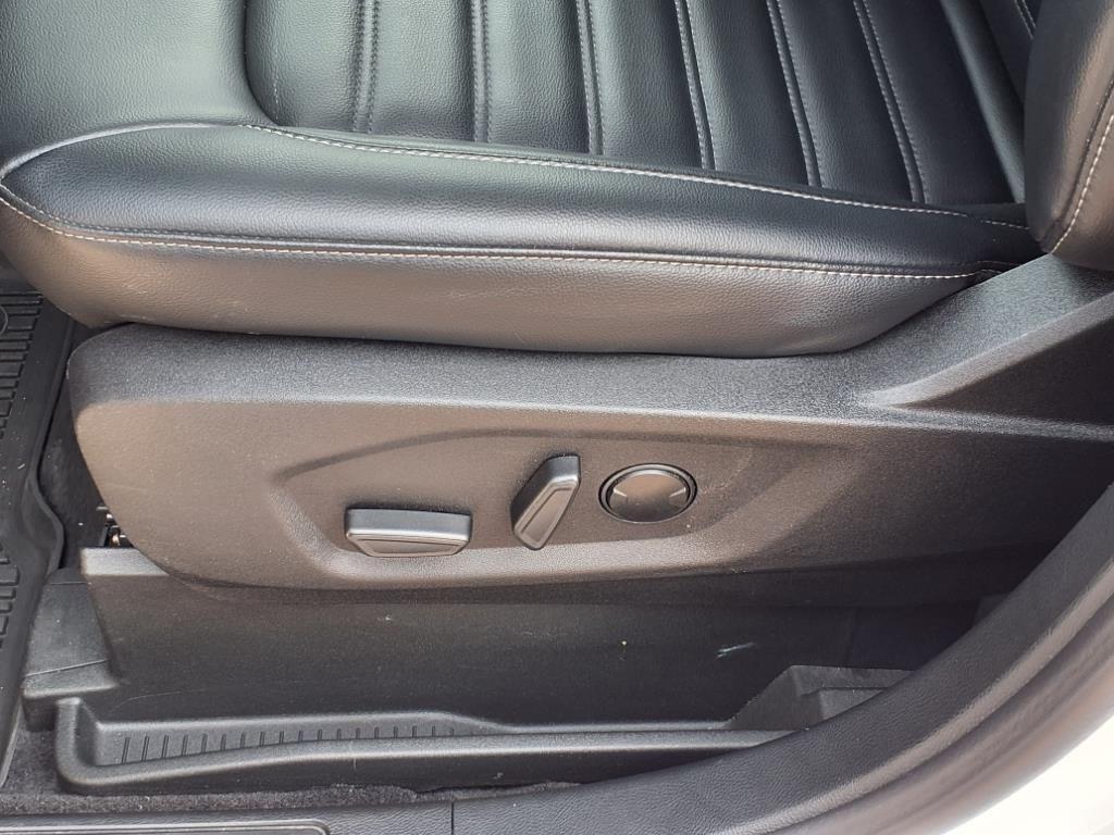 used 2022 Ford Edge car, priced at $27,288