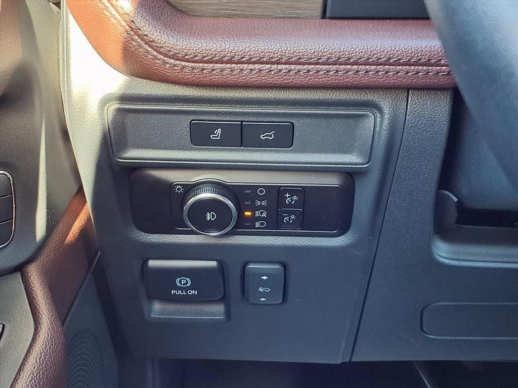 used 2023 Ford Expedition car, priced at $54,988