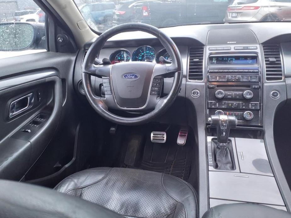 used 2010 Ford Taurus car