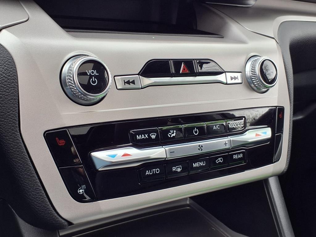 used 2023 Ford Explorer car