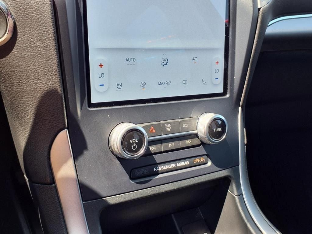 used 2022 Ford Edge car, priced at $26,888