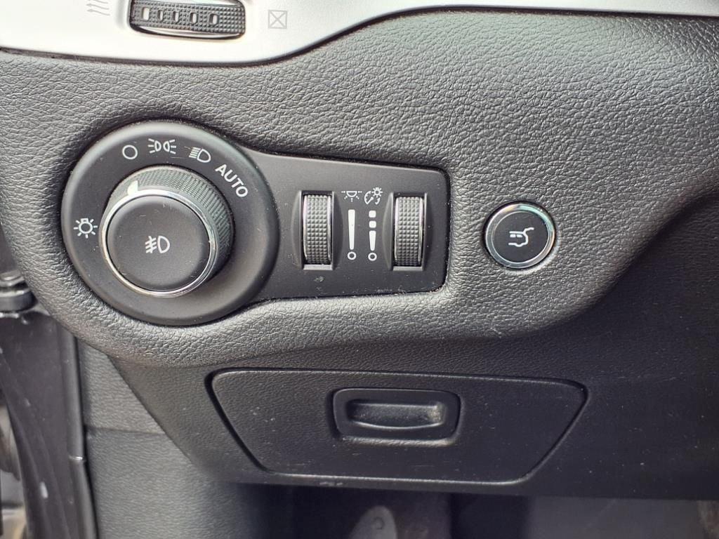 used 2017 Jeep Cherokee car, priced at $14,888