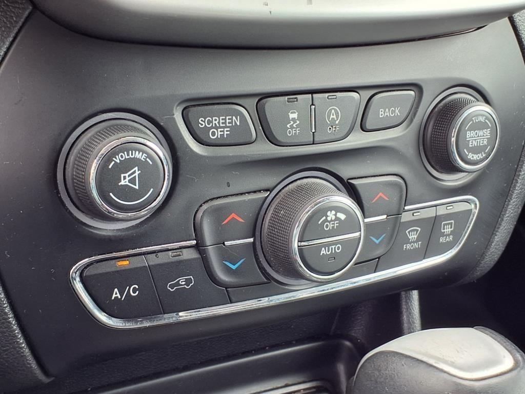 used 2017 Jeep Cherokee car, priced at $14,888