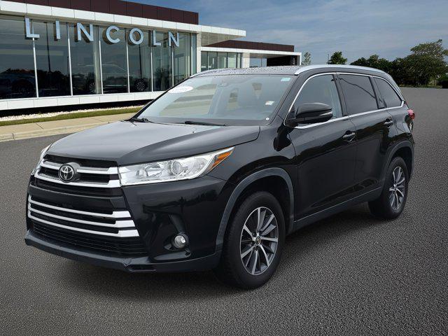 used 2019 Toyota Highlander car, priced at $18,675