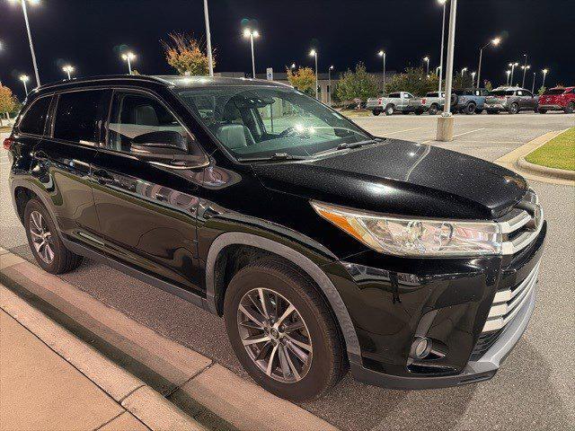 used 2019 Toyota Highlander car, priced at $20,498