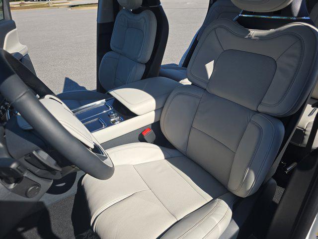 new 2025 Lincoln Aviator car, priced at $78,854
