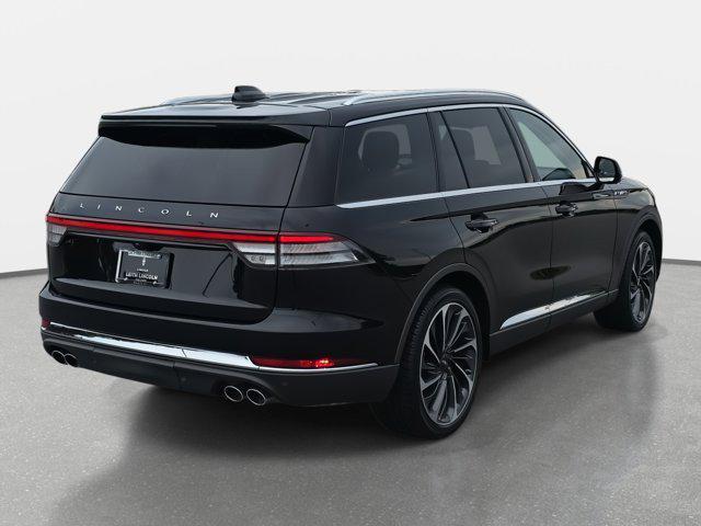 new 2025 Lincoln Aviator car, priced at $66,335