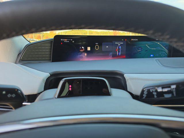 new 2025 Lincoln Navigator car, priced at $125,335