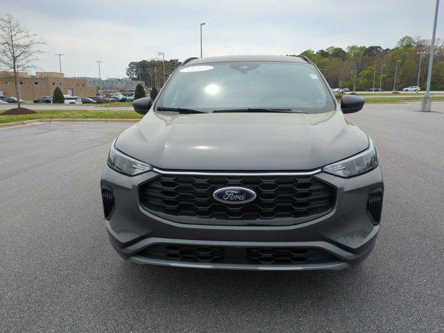 used 2023 Ford Escape car, priced at $25,721